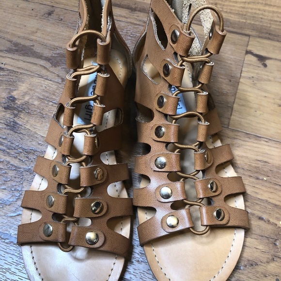 Madden Girl Post Caged Open Toe Flat Sandals 6 - Picture 4 of 11